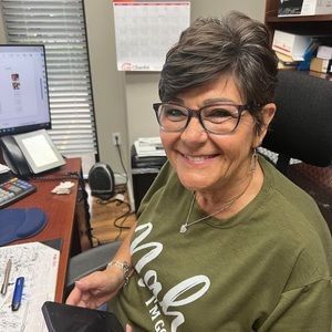 Meet your Posher, Pam